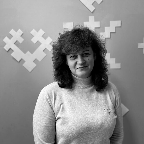 Aiga Dzerkale /direktores vietniece administratīvi saimnieciskajā darbā/ 